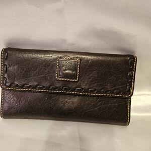 Dooney and Bourke wallet